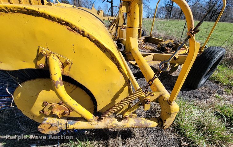 image for item FL9109 W.E. Grace K broom