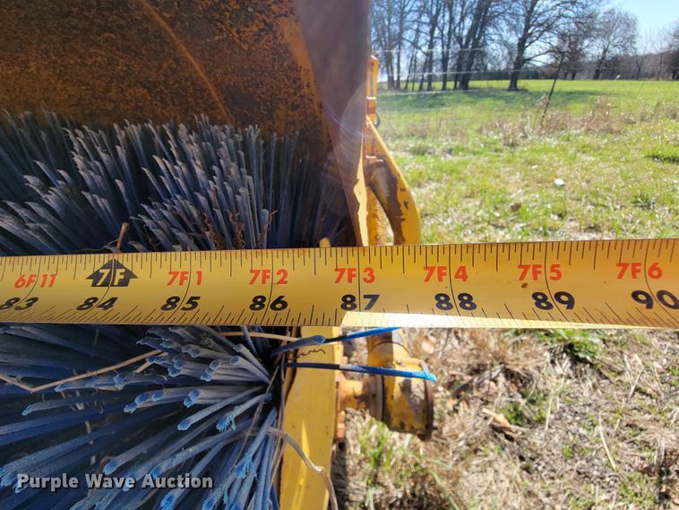 image for item FL9109 W.E. Grace K broom