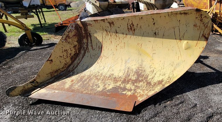 image for item FL9110 (2) V-plows