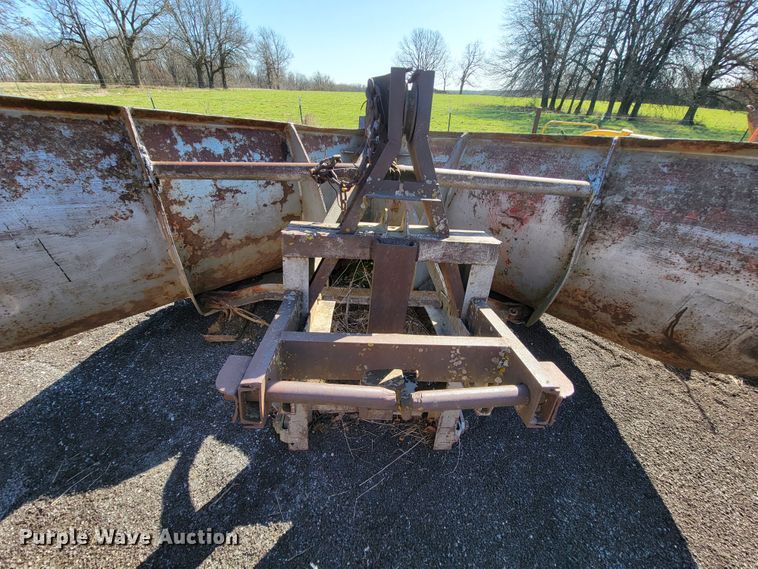 image for item FL9110 (2) V-plows