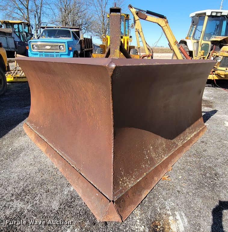 image for item FL9110 (2) V-plows