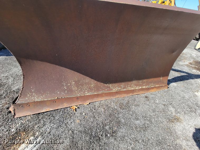 image for item FL9110 (2) V-plows