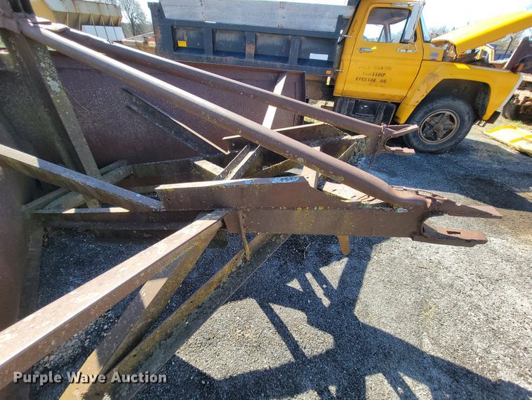 image for item FL9110 (2) V-plows