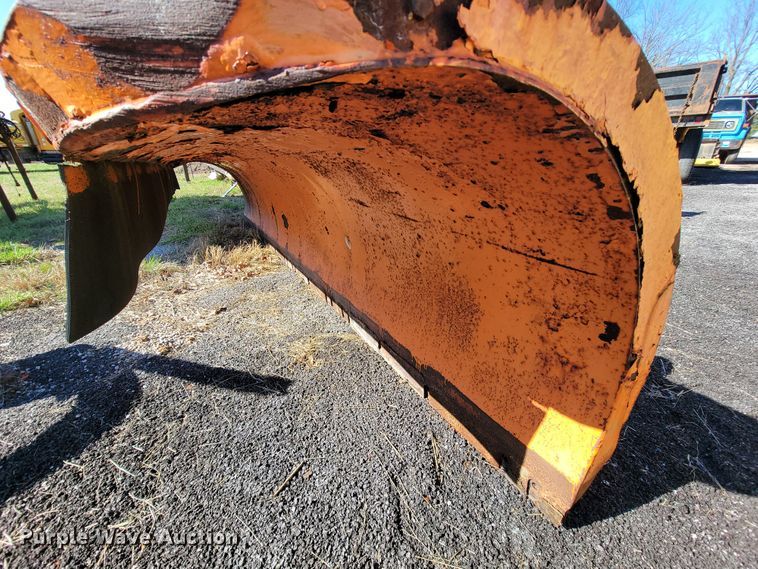 image for item FL9111 (3) snow plows