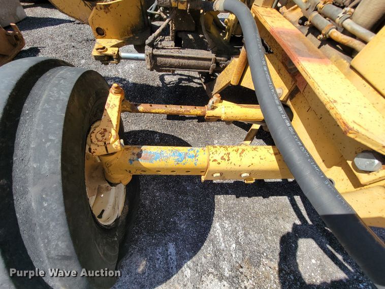 image for item FL9115 1991 Ford 6610 Tiger Special  tractor