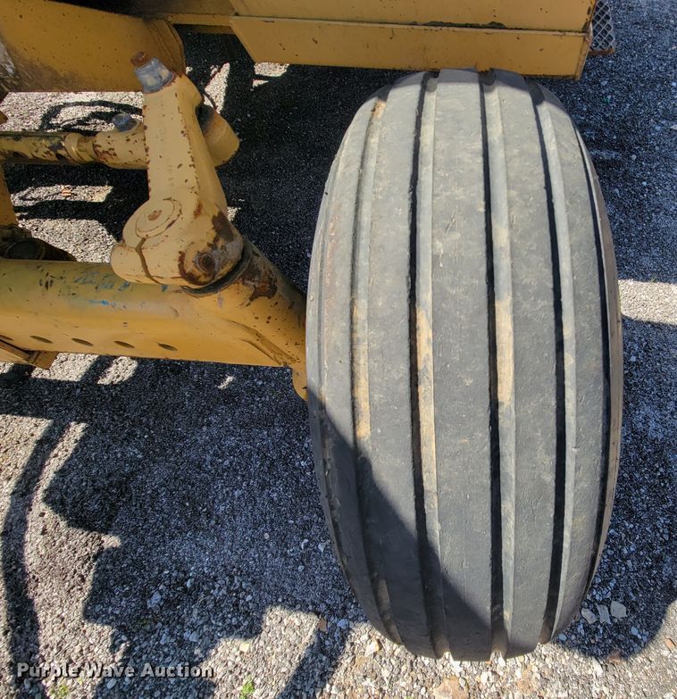 image for item FL9115 1991 Ford 6610 Tiger Special  tractor