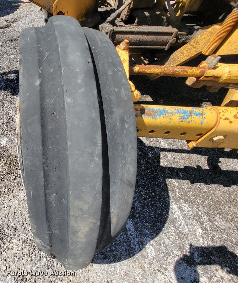 image for item FL9115 1991 Ford 6610 Tiger Special  tractor