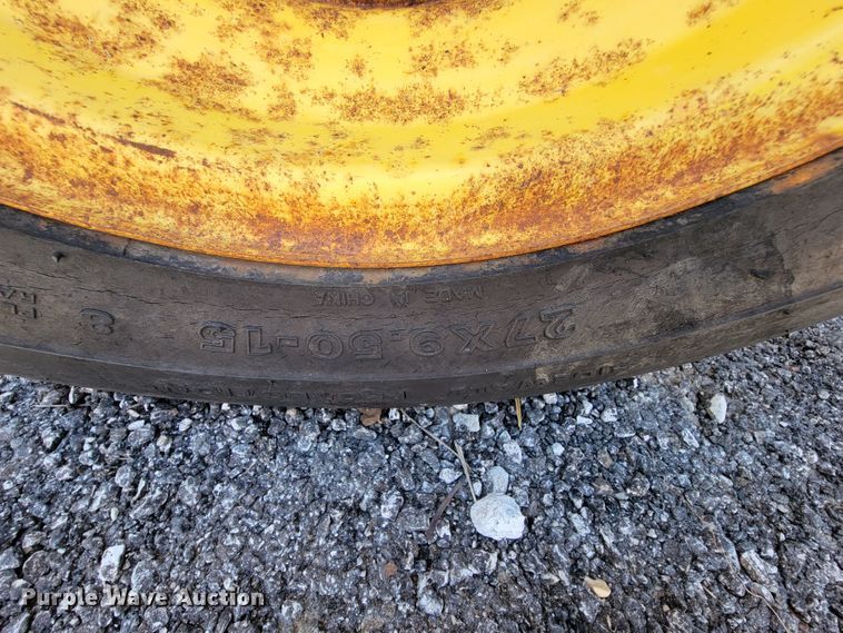 image for item FL9115 1991 Ford 6610 Tiger Special  tractor