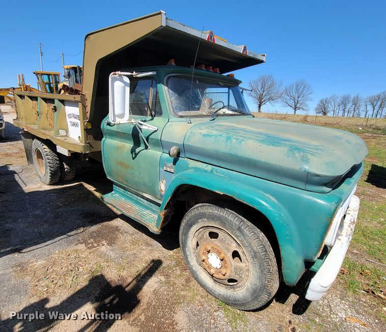 image for item FL9116 1966 Chevrolet 60  dump truck