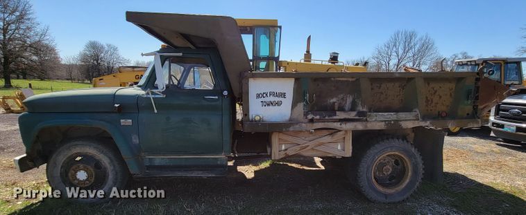 image for item FL9116 1966 Chevrolet 60  dump truck