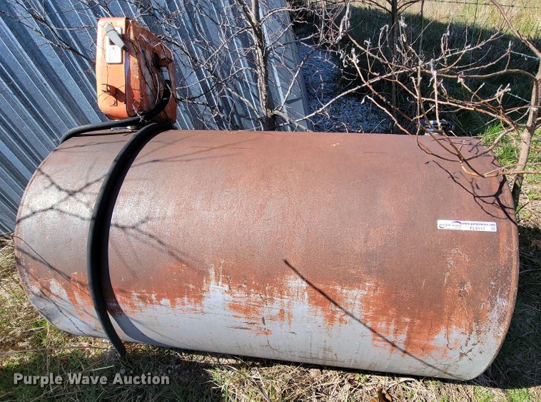 image for item FL9117 (2) fuel tanks