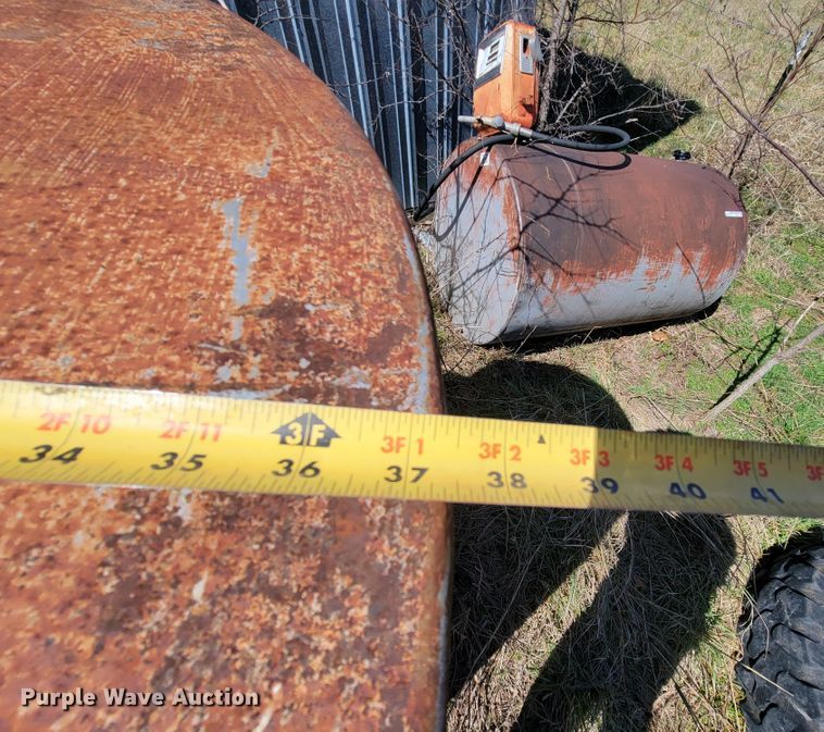 image for item FL9117 (2) fuel tanks