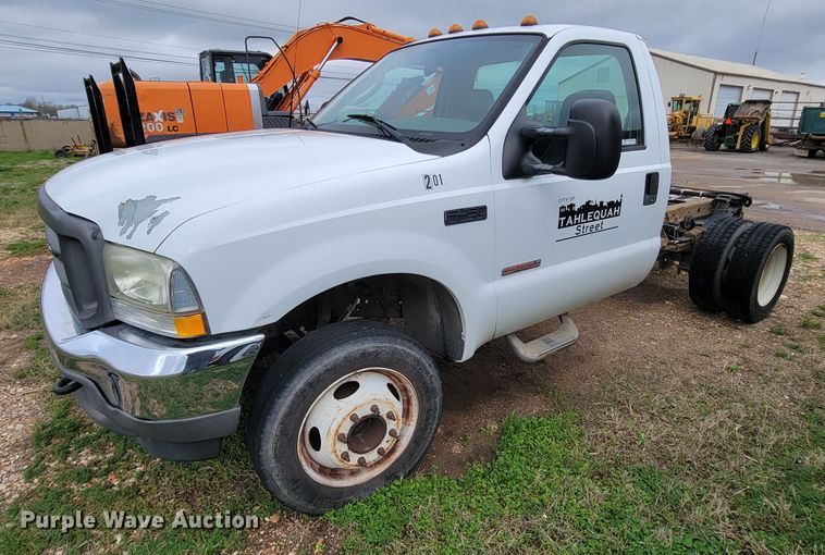 image for item FL9119 2003 Ford F450 Super Duty  truck cab and chassis