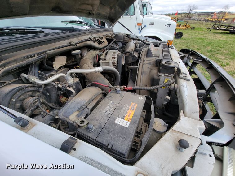 image for item FL9119 2003 Ford F450 Super Duty  truck cab and chassis