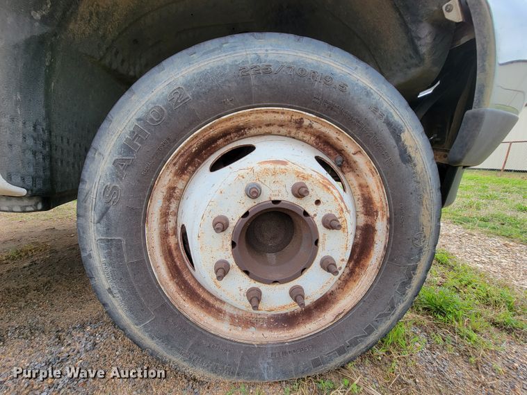 image for item FL9119 2003 Ford F450 Super Duty  truck cab and chassis