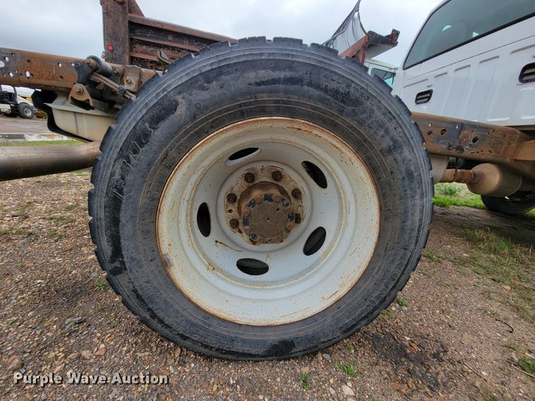 image for item FL9119 2003 Ford F450 Super Duty  truck cab and chassis