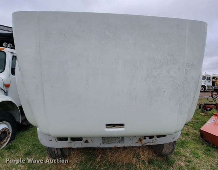 image for item FL9120 1999 International 4900  dump truck