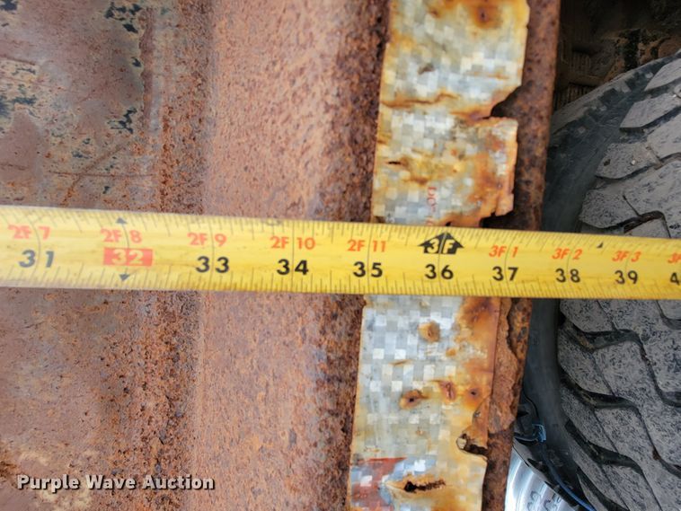 image for item FL9120 1999 International 4900  dump truck