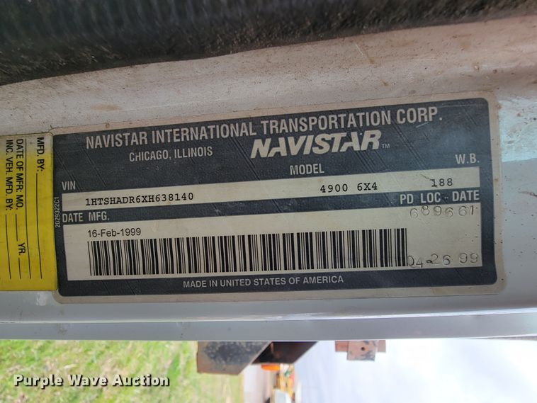 image for item FL9120 1999 International 4900  dump truck