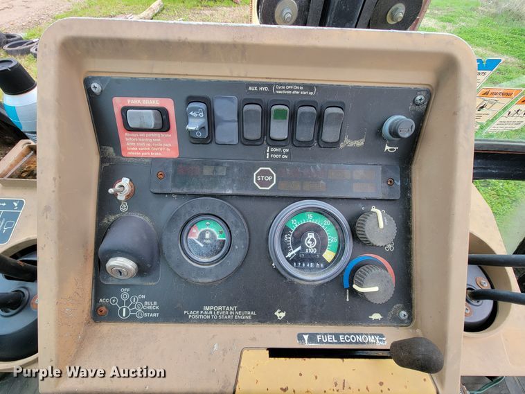 image for item FL9122 1997 John Deere 310E  backhoe