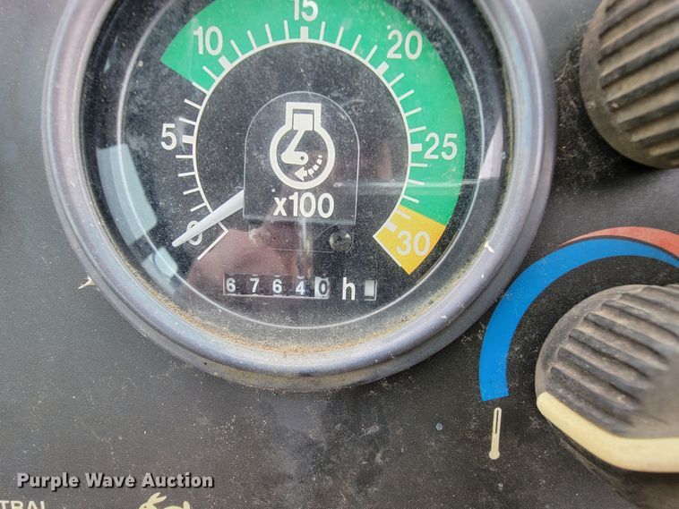 image for item FL9122 1997 John Deere 310E  backhoe