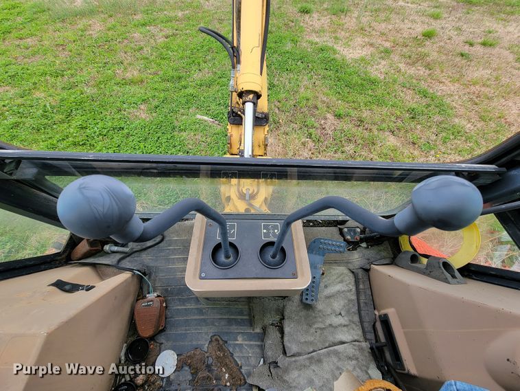 image for item FL9122 1997 John Deere 310E  backhoe