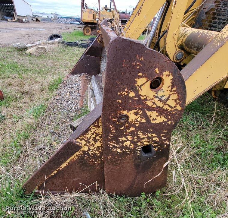 image for item FL9122 1997 John Deere 310E  backhoe