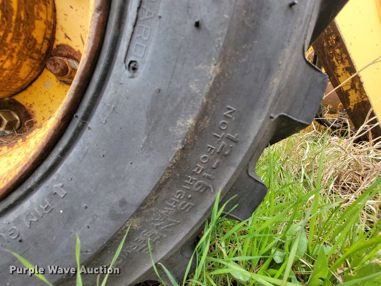 image for item FL9122 1997 John Deere 310E  backhoe