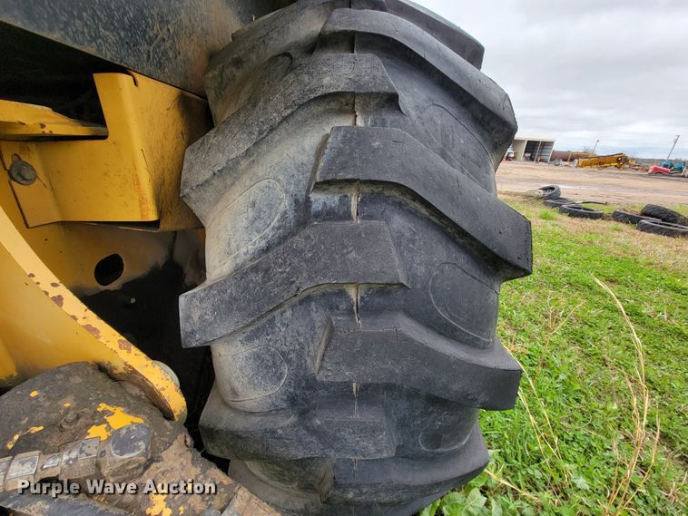 image for item FL9122 1997 John Deere 310E  backhoe