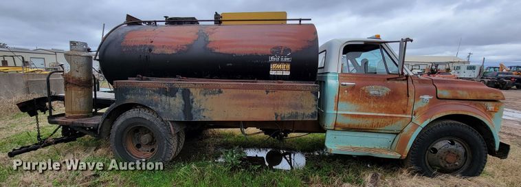 image for item FL9124 1968 Chevrolet 50  oil distributor truck