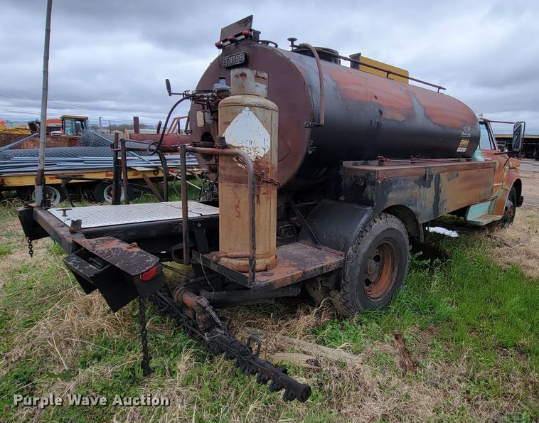 image for item FL9124 1968 Chevrolet 50  oil distributor truck