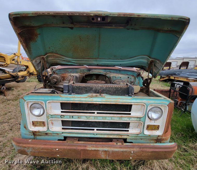 image for item FL9124 1968 Chevrolet 50  oil distributor truck