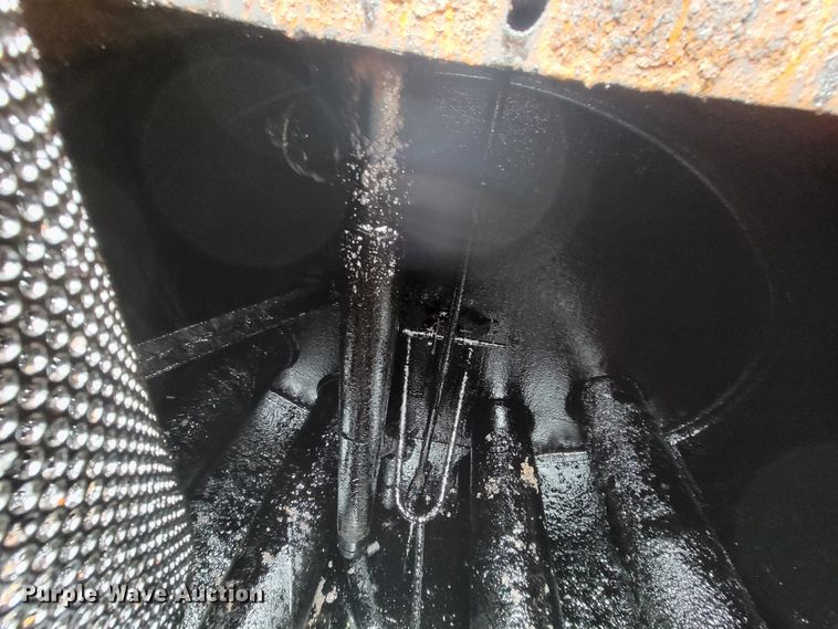 image for item FL9124 1968 Chevrolet 50  oil distributor truck