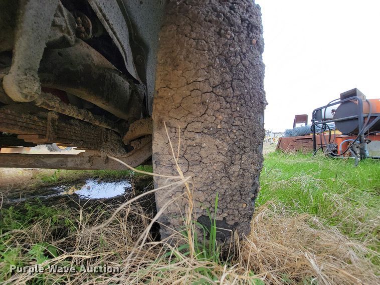 image for item FL9124 1968 Chevrolet 50  oil distributor truck