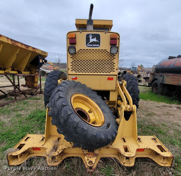 image for item FL9125 1995 John Deere 670B  motor grader