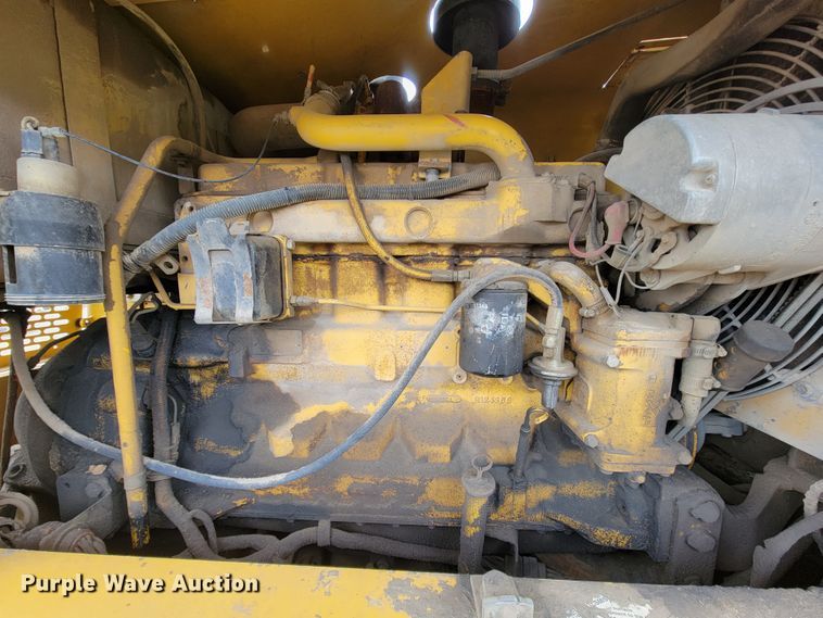 image for item FL9125 1995 John Deere 670B  motor grader