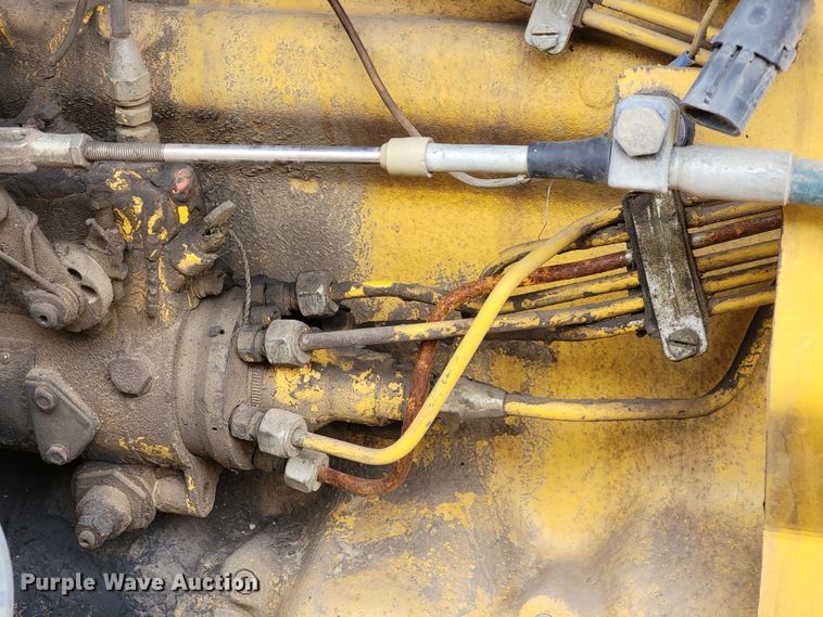 image for item FL9125 1995 John Deere 670B  motor grader