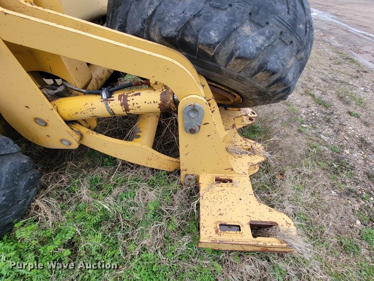 image for item FL9125 1995 John Deere 670B  motor grader