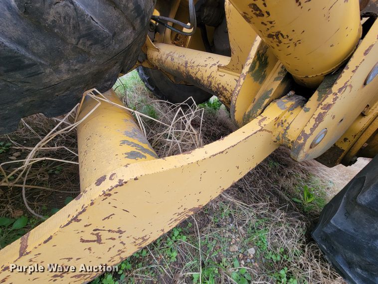 image for item FL9125 1995 John Deere 670B  motor grader