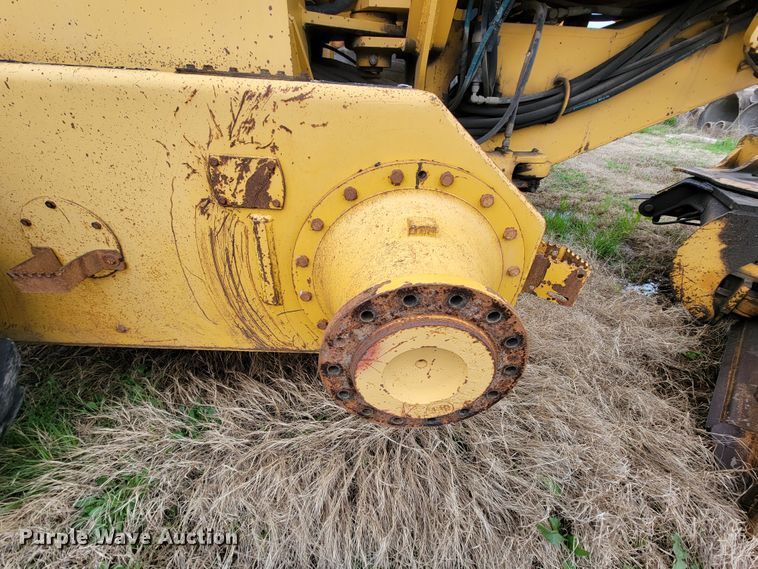 image for item FL9125 1995 John Deere 670B  motor grader