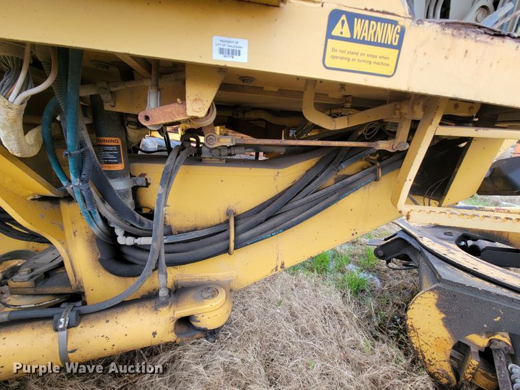 image for item FL9125 1995 John Deere 670B  motor grader