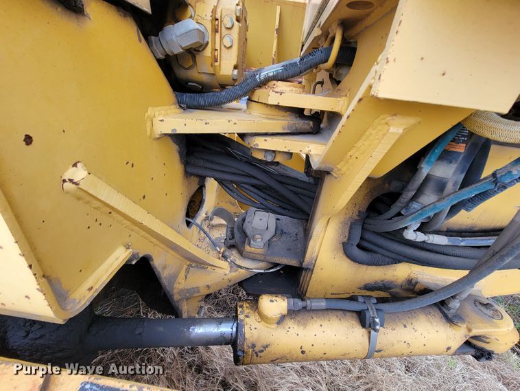 image for item FL9125 1995 John Deere 670B  motor grader