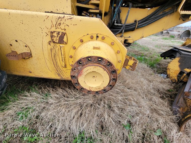 image for item FL9125 1995 John Deere 670B  motor grader