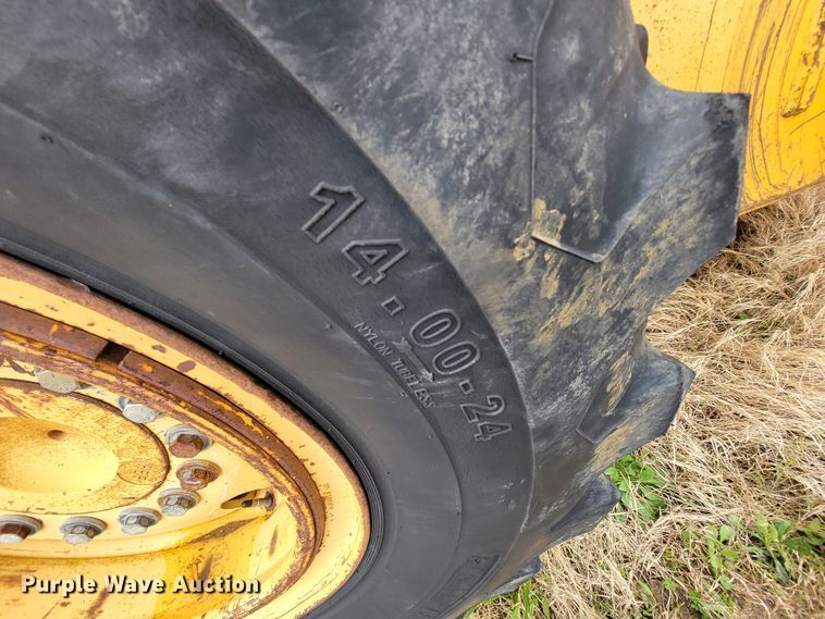 image for item FL9125 1995 John Deere 670B  motor grader