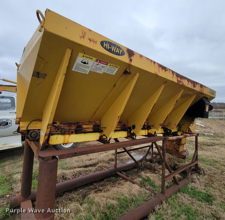 image for item FL9126 Hi-way E2500-14 spreader
