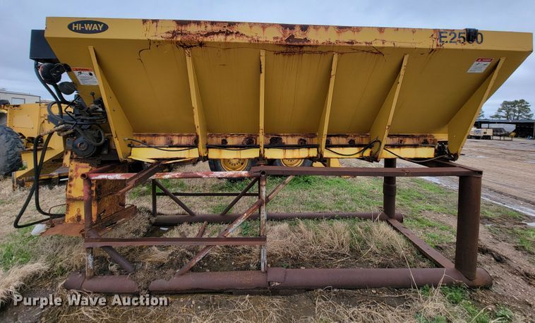 image for item FL9126 Hi-way E2500-14 spreader