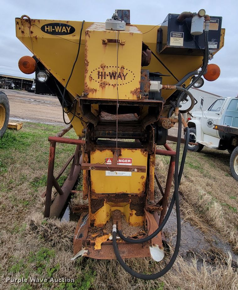image for item FL9126 Hi-way E2500-14 spreader