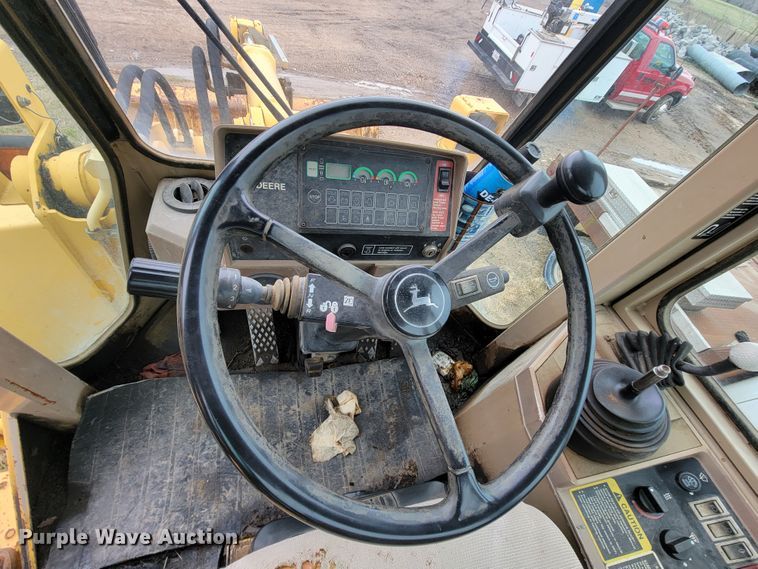 image for item FL9127 1996 John Deere 544G  wheel loader