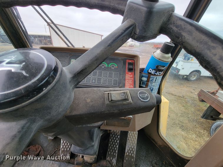 image for item FL9127 1996 John Deere 544G  wheel loader