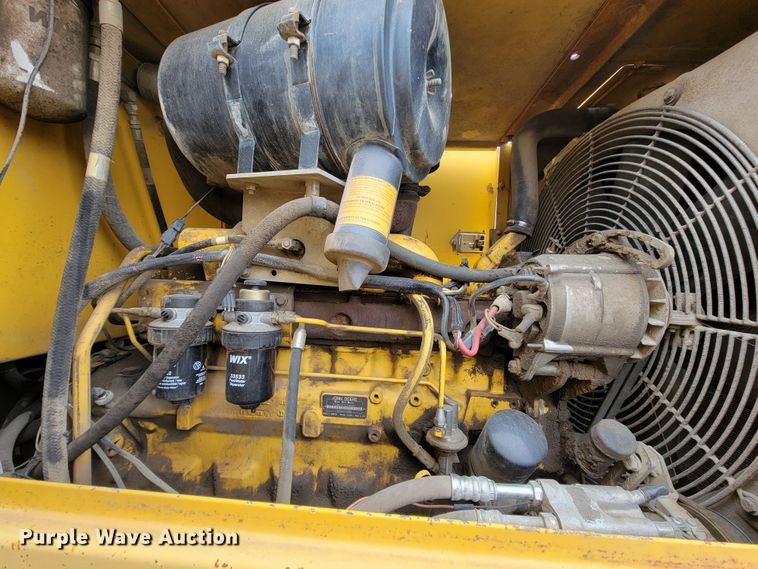 image for item FL9127 1996 John Deere 544G  wheel loader